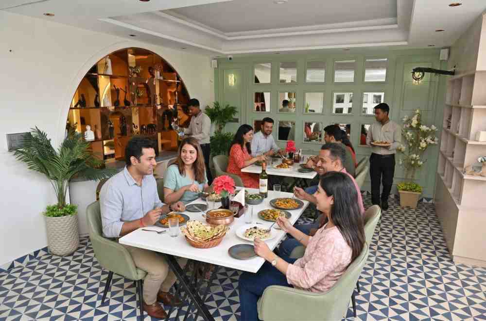 best-veg-restaurant-nh52-laxmangarh, People eating and dinning at mangalam hotel and restaurant